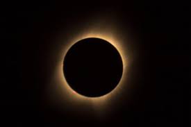 A total solar eclipse—like the one that crossed the u.s. 5 Uaeewlmhmbbm