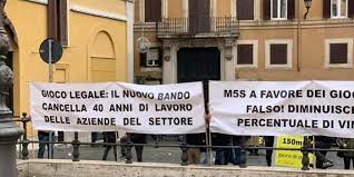 Come se fossimo ospiti d'altri. Manifestazione Gioco Legale Parlano Gli Operatori Video Jamma