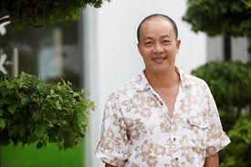 Nghệ sĩ ưu tú mà văng tục, chửi bậy một cách công khai trên facebook như thế quả thật thất vọng, hết quảng cáo sản phẩm kém chất lượng trước ồn ào này, nsưt đức hải chia sẻ trên truyền thông, anh khẳng định tài khoản facebook của mình bị hack chứ anh không hề viết nội dung này. NsÆ°t Ä'á»©c Háº£i Toi Tá»«ng Bá»'i Rá»'i Khi Dáº¡y Chinh Tháº§y Cá»§a Minh