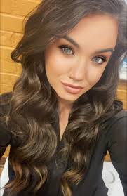 🍀 Happy Sunday Funday, y'all! 🍀 I'll be behind the bar tonight from 6 PM 