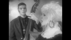 Madagascar 3 I Like To Move It Afro Circus Remix Vaya Con Dios Just A Friend Of Mine Dios Music Historical Figures