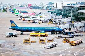 Hiện, mỗi ngày, sân bay tân sơn nhất chỉ khai thác khoảng 80 chuyến bay quốc tế chở hàng hoá đến và đi, song một số chuyến bay có thể chở kèm chuyên gia, khách ngoại giao theo quy định được nhập cảnh. Cáº£ng Hkqt Tan SÆ¡n Nháº¥t Top 10 San Bay Vá»›i NÄƒng Lá»±c Phá»¥c Vá»¥ 30 40 Triá»‡u Khach NÄƒm Tá»'t Nháº¥t Tháº¿ Giá»›i Tá»•ng Cong Ty Cáº£ng Hang Khong Viá»‡t Nam Ctcp