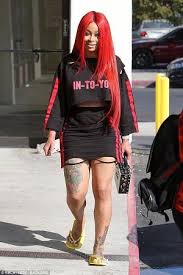 Blac Chyna New Boyfriend Blac Chyna Debuts New Flame Colored Locks With Images Blac Chyna Black Chyna Creative Hair Color