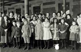 I have shown this to my students to teach them about this famous landmark. Child Migrants Have Been Coming To America Alone Since Ellis Island Mother Jones