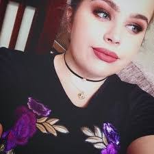 Rachel Lunt's Instagram, Twitter & Facebook