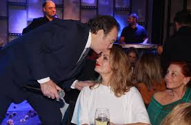 Tolis voskopoulos / τόλης βοσκόπουλος. Boskopoylos Gkerekoy Des Poso Megalwse H Korh Toys Kosmika Gossip Womenonly Gr