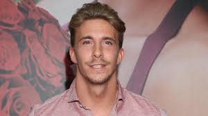 2x rtl let's dance winner, choreograph, @dancitofficial ambassador @robinsonclub booking&management. Ex Bachelorette Gewinner David Friedrich So Blond Wie Ein Eisbar