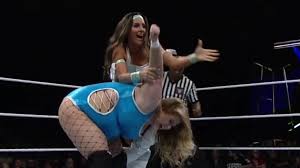 Piper niven vs santana garrett