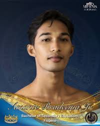 The People's Choice Award is now open and ready for your votes. By clicking  the “like” button, a candidate receives one count of vote. One may vote one  time only across the