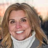 Angela Fortney's Instagram, Twitter & Facebook