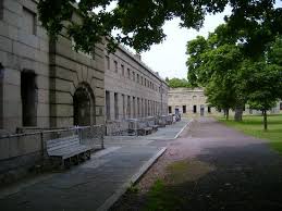 Fort Warren Built In 1852 Was A Used As A Prison For Captured Confederate Soldiers During Civil War Bring A Boston Attractions Boston Things To Do In Boston