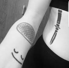 The group consists of lead vocalist oliver sykes, guitarist lee malia, bassist matt kean, drummer matt nicholls and keyboardist jordan fish. Bring Me The Horizon Tattoo Bmth Tattoo Band Tattoo Tattoos
