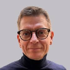 En fantastisk første dag i Danske Spil A/S lakker mod enden. Det har levet  op til alle forventninger.