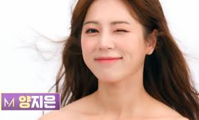 그러던 어느 날, 정말 과거로 돌아가게 된 지율. ì–'ì§€ì€ íŒì†Œë¦¬ ë‚˜ì´ ê³¼ê±° ì´ë ¥ ëˆ„êµ¬ ë¯¸ìŠ¤íŠ¸ë¡¯2
