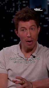 Thanks to #CarrotTop, #ShaunWhite says he cut his iconic red hair. 📷:  JimmyKimmelLive