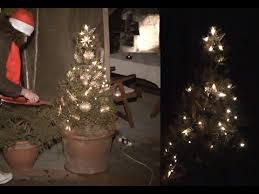 (wählen sie eine passende variante des adjektivs oder des adverbs!) Baum Schmucken Weihnachtsbaum Selber Schmucken Tannenbaum Aussen Schmucken Lichterkette Youtube