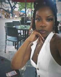 Sasha Miles (@bigggsashh) · Instagram photos and Reels