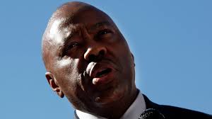 FAA head confirmation hearing delayed as agency leadership remains in flux