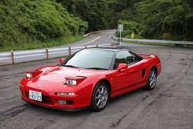 This black on black first year nsx was purchased new by a doctor in 1991 and driven sparingly for the past 30 years. Honda Nsx Hondas Bester Ferrari Der Supersportwagen Wird 30 Jahre Alt Der Spiegel