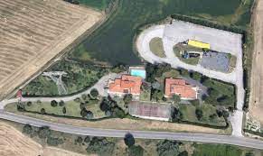 Alle informationen zur peek & cloppenburg filiale in 93059 regensburg öffnungszeiten & anschrift ⚡ filialverfügbarkeit abfragen jetzt zu p&c mode in regensburg bei p&c Racer Valentino Rossi S House President House