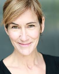 Diane Mendonca's Instagram, Twitter & Facebook