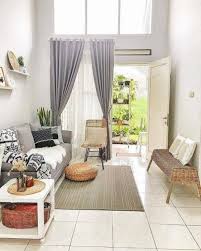 Teras rumah minimalis yang nyaman dan asri akan memberikan kesan homey. 10 Tangga Hiasan Ruang Tamu Rumah Teres 2 Tingkat Terbaru