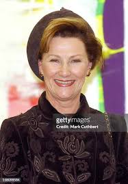 239 Sonja Christopher Photos & High Res Pictures