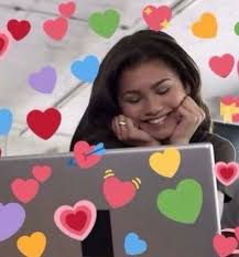 Pin By B On Zendaya Heart Meme Zendaya Meme Faces