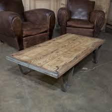 Let's create your own vintage style coffee table from pallets and spend less than $ 30. Antique Industrial Brick Pallet Coffee Table