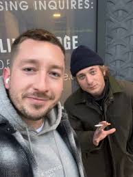 Jon Knott (@astro_knott)