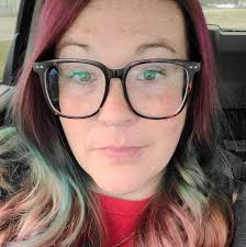 Why do fans love Nick's character in The Handmaid's Tale?