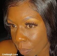 Nikkesha Reed-Williams added a...