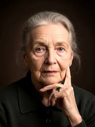 When a Holocaust survivor came penniless to America, Rebbetzin Chaya Mushka  Schneerson did a moving gesture