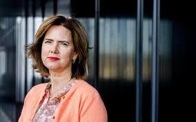 Wie zijn de mensen die ons land regeren? Minister Cora Van Nieuwenhuizen Naar Schiermonnikoog Leeuwarder Courant
