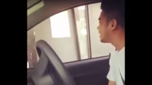 Radiator dah kering airnya ni, laung arwah pada isteri yg duduk dalam keta. Style Betul Cara Abang Ini Order Kfc Tergelak Awek Kfc Dibuatnya Berita Steady