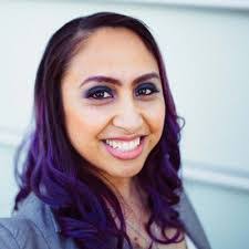 Caryn Rowe's Instagram, Twitter & Facebook