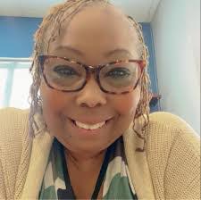 Darlene Falls's Instagram, Twitter & Facebook