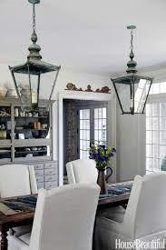 Whether you want your dining room to be elegant and formal or cozy and friendly, modern dining room lighting fixtures can be used to complete the ambiance. 15 Dining Room Lighting Fixtures Stylish Ideas For Dining Room Lights
