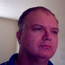 Shannon Ogg's Instagram, Twitter & Facebook