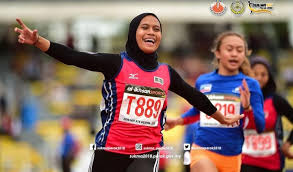 Back in 2018, the sprinter beat a decade's old malaysia games 100m record which was previously held by siti fatimah ahmad by just a mere 0.01s. Anak Jati Terengganu Azreen Nabila Dipilih Wakili Malaysia Ke Sukan Olimpik 2020 Sukanz