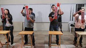 Action games trae juegos móviles donde el combate cuerpo a cuerpo es el rey. Minute To Win It Movin On Up 4 Players Una Pila De Vasos Rojos Y Uno De Otro Juegos Para Fiestas De Adultos Juegos De Fiesta Juegos Divertidos Para Fiestas