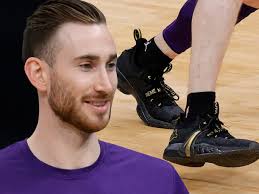 Former mvp stephen curry also had specialized shoes paying tribute, in particular to kobe as a father via. Gordon Hayward Honors Kobe Bryant W Shoe Design Personal Message From Late Legend