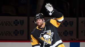 Kessel sur le salon pollutec de lyon. Phil Kessel Trade Penguins Star Goes To Coyotes For Alex Galchenyuk