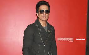 Reportedly, he has gifted the gls600 to his son aryaan. Sonu Sood Refutes Reports Of Him Buying His Son A Swanky Car Worth Rs 3 Cr Actor Says The Car Was Brought To Our Home For A Trial Exclusive