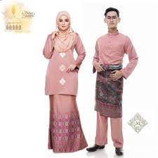 Perbezaan antara baju kurung lelaki dan baju kurung perempuan menurut buku pakaian patut melayu. Butik Baju Kurung Dan Baju Melayu Facebook