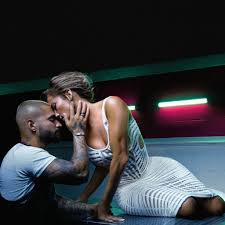 Magazi̇n 17.04.2018, 15:47 28.04.2018, 14:02. So Kombiniert Sanger Maluma Seine Tour Und Freundin Natalia Promiflash De