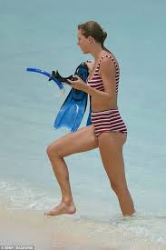 Home to over 200,000 taylor photos, we are your number steal her style:taylor swift. Taylor Swift Dons Striped Bikini On Loved Up Snorkeling Date With Beau Joe Alwyn In Turks And Caicos Express Digest