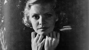 Hollywood star plays Portsmouth boondocks