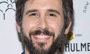 The One Lesson I Ve Learned From Life Singer Josh Groban Says Zig When Everyone Else Is Zagging Daily Mail Online