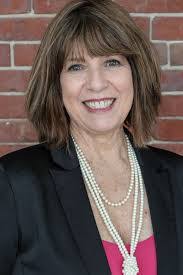 Linda Silvestro's Instagram, Twitter & Facebook